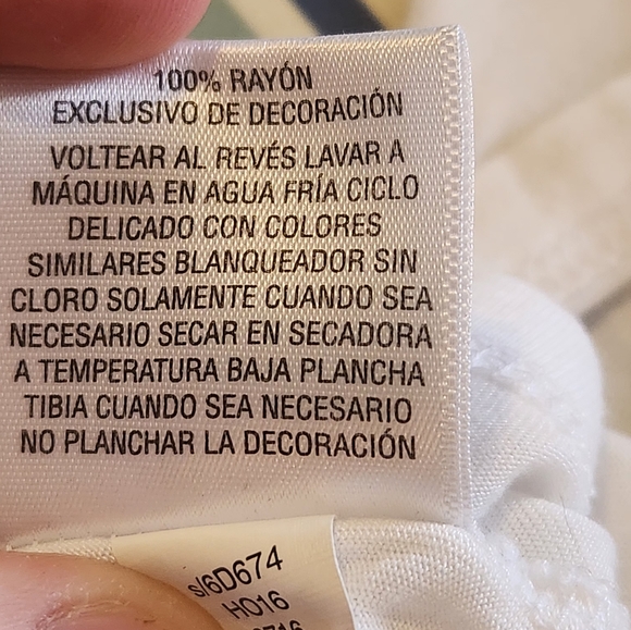 Inc Sequin Lip Print White T-Shirt - Picture 4 of 8